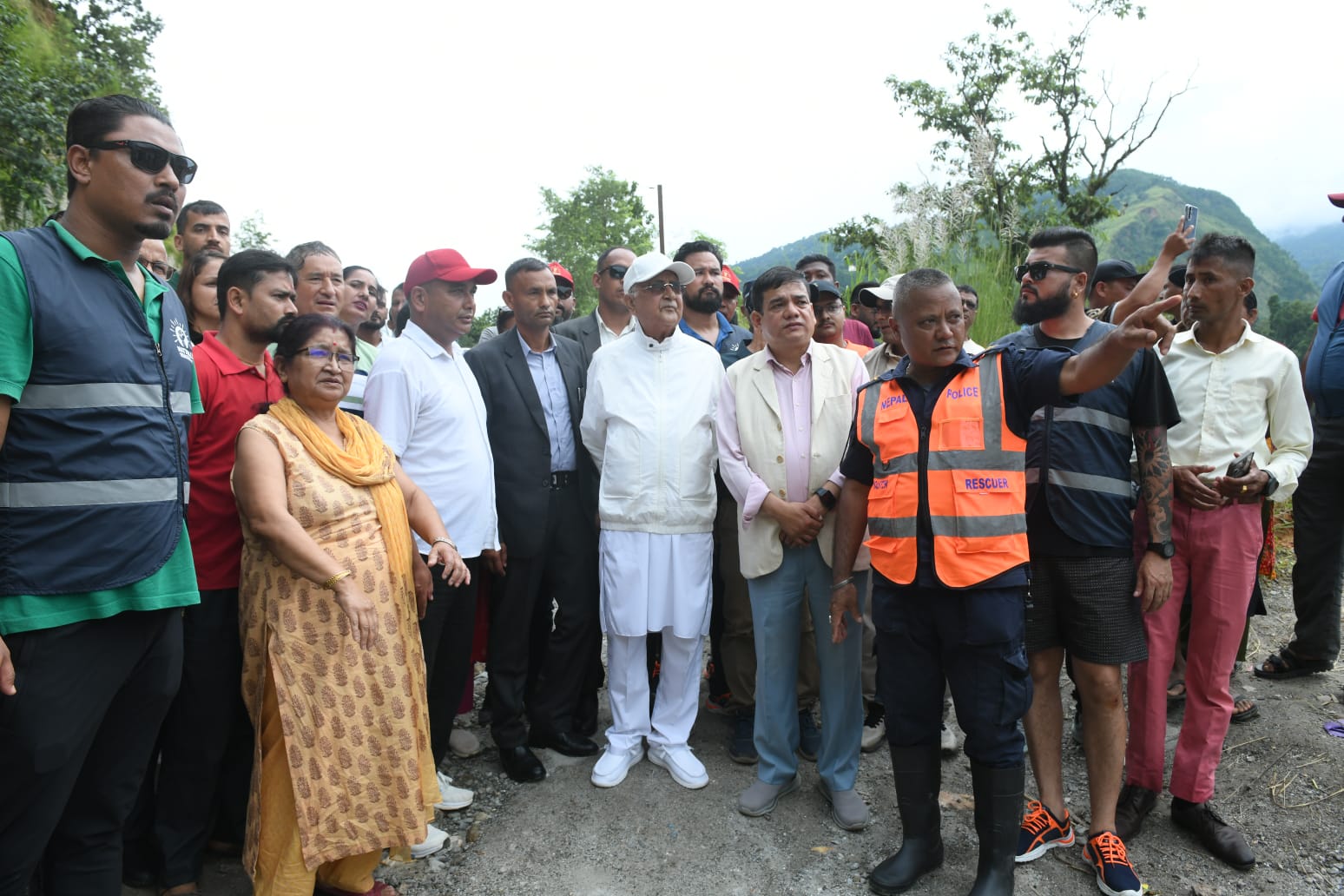 एमाले भन्छ–उद्धार, राहत तथा पुनःस्थापनाका लागि एमालेका पाँचसय कार्यकर्ता फिल्डमा