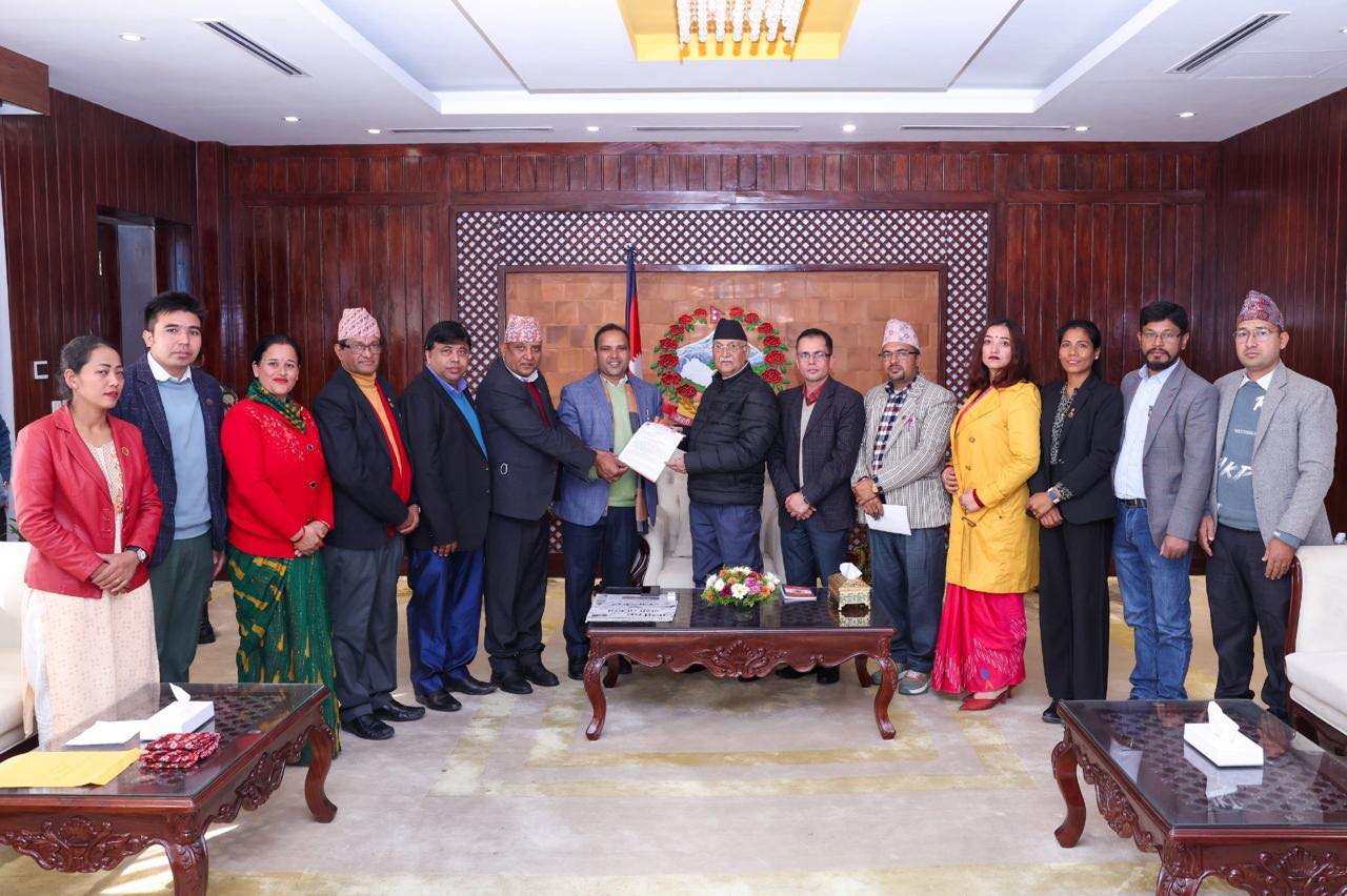 रिटर्नी फेडेरेसनले प्रधानमन्त्रीलाई ज्ञापन पत्र बुझायो, रिटर्नी हेर्ने छुट्टै सरकारी संरचना र सहुलियत कर्जाको माग