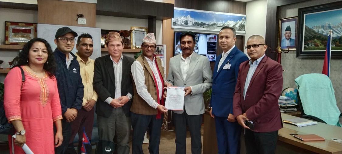 श्रम मन्त्री र फेडेरेसन प्रतिनिधिबीच छलफल