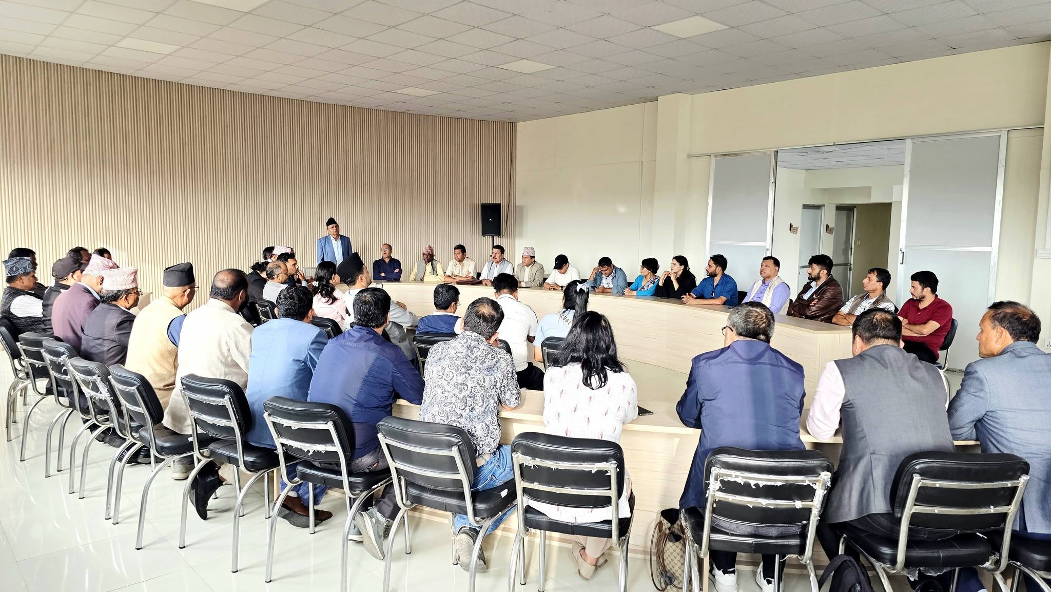 संविधानको रक्षा र कार्यान्वनको सन्देशसहित दिवस भव्यरुपमा मनाऔं