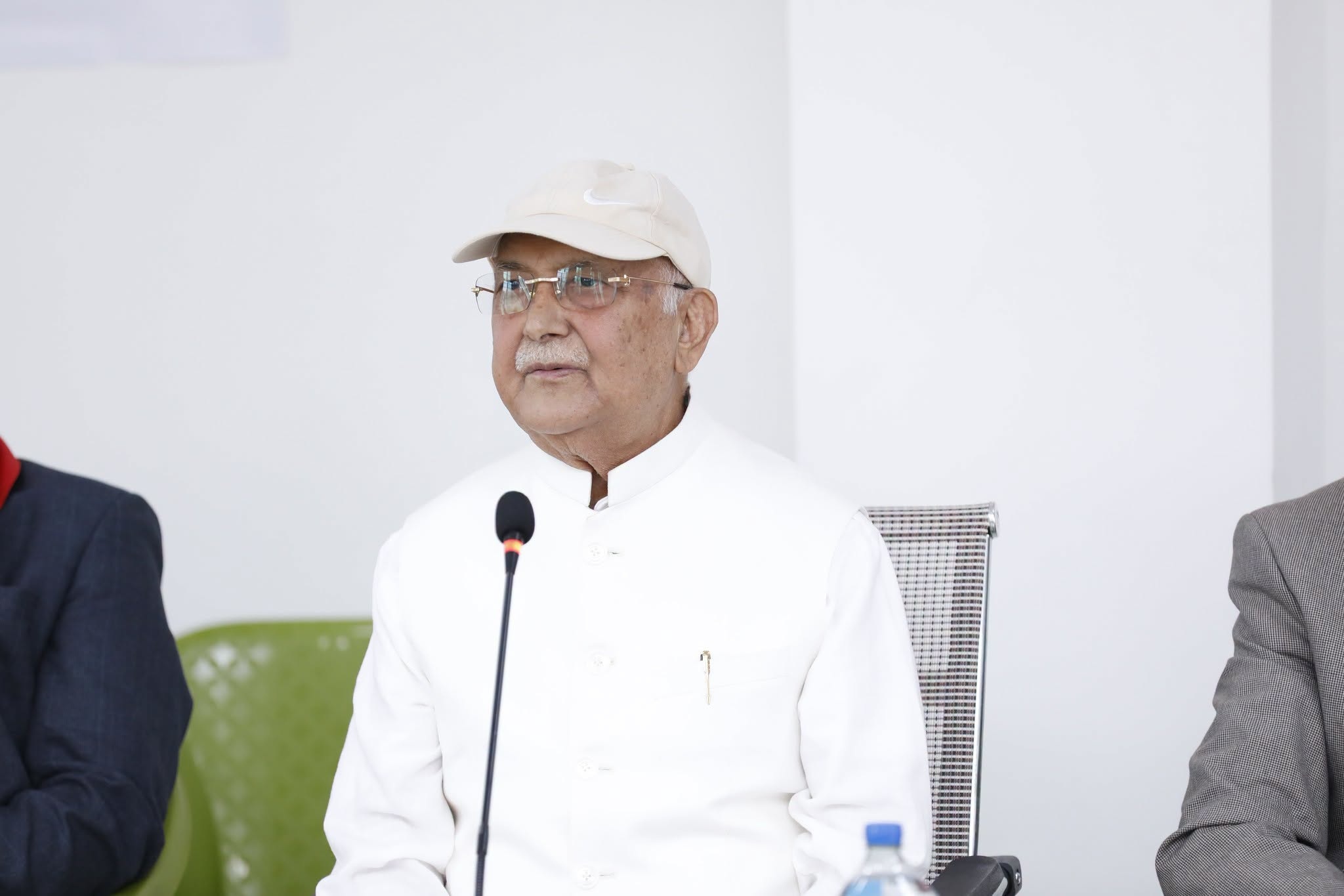 लोकतन्त्रवादी, बामपन्थी तथा देशभक्त शक्तिहरुबीच कार्यगत एकता आवश्यकः अध्यक्ष ओली