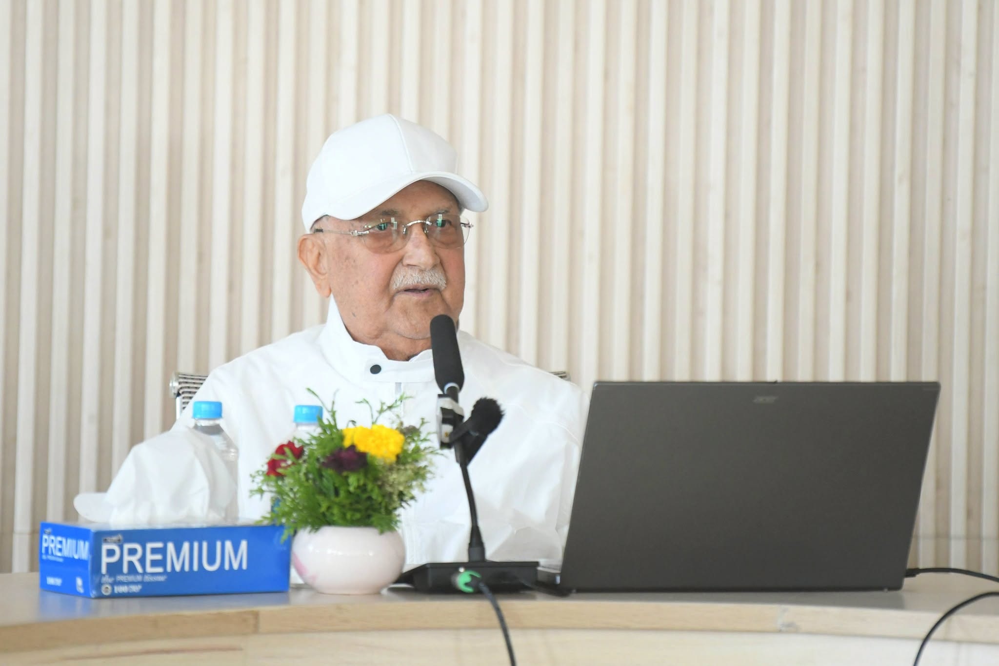 विश्वमै अलोकतान्त्रिक माध्यमबाट सरकार ढाल्ने प्रवृत्ति बढ्योः अध्यक्ष ओली